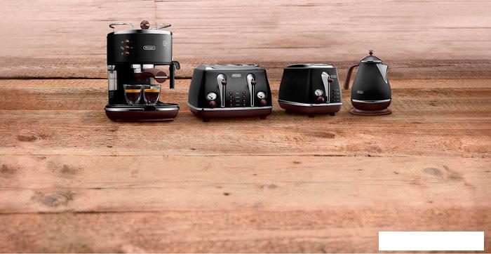Электрический чайник DeLonghi KBOV 2001.BK