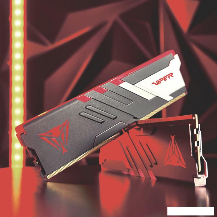 Оперативная память Patriot Viper Venom RGB 2x16ГБ DDR5 6000 МГц PVVR532G600C30K