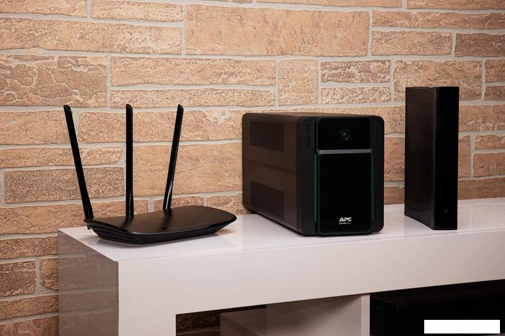 Источник бесперебойного питания APC Back-UPS 1600VA BX1600MI-GR