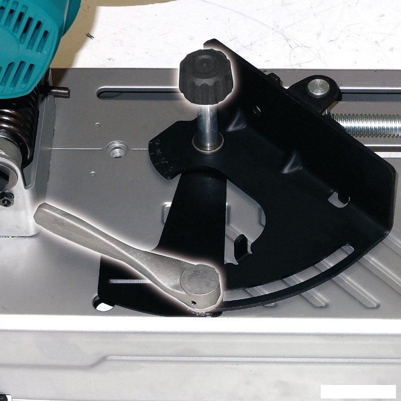 Монтажная (отрезная) пила Makita LW1400