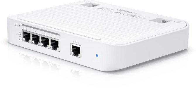 Управляемый коммутатор 2-го уровня Ubiquiti UniFi Switch Flex XG