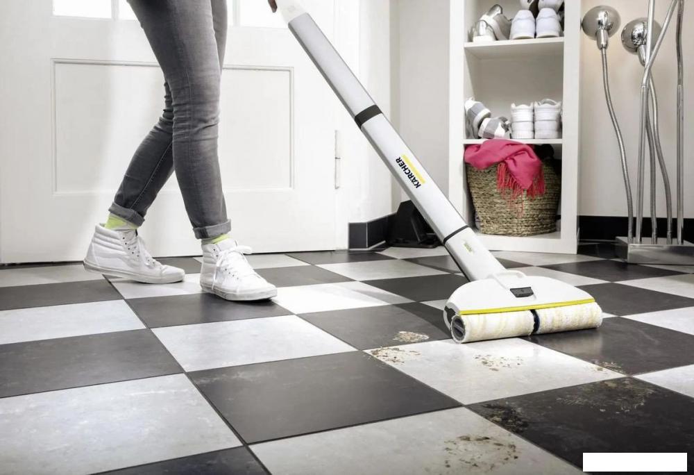 Электрошвабра Karcher EWM 2 1.056-310.0