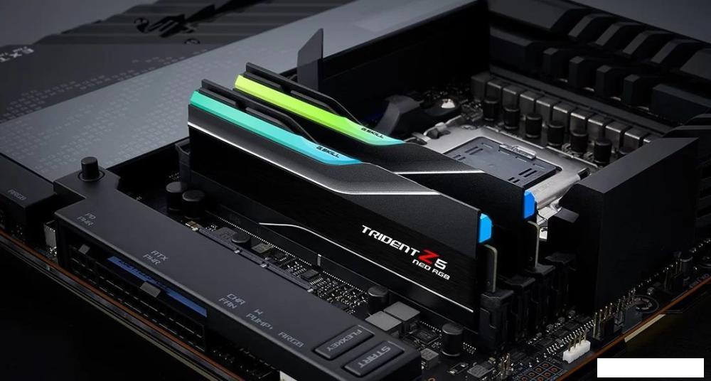 Оперативная память G.Skill Trident Z5 Neo RGB 2x32ГБ DDR5 6000 МГц F5-6000J2836G32GX2-TZ5NR