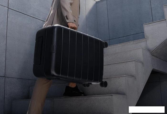 Чемодан Xiaomi Luggage Classic Pro 28" BHR8605GL (черный)