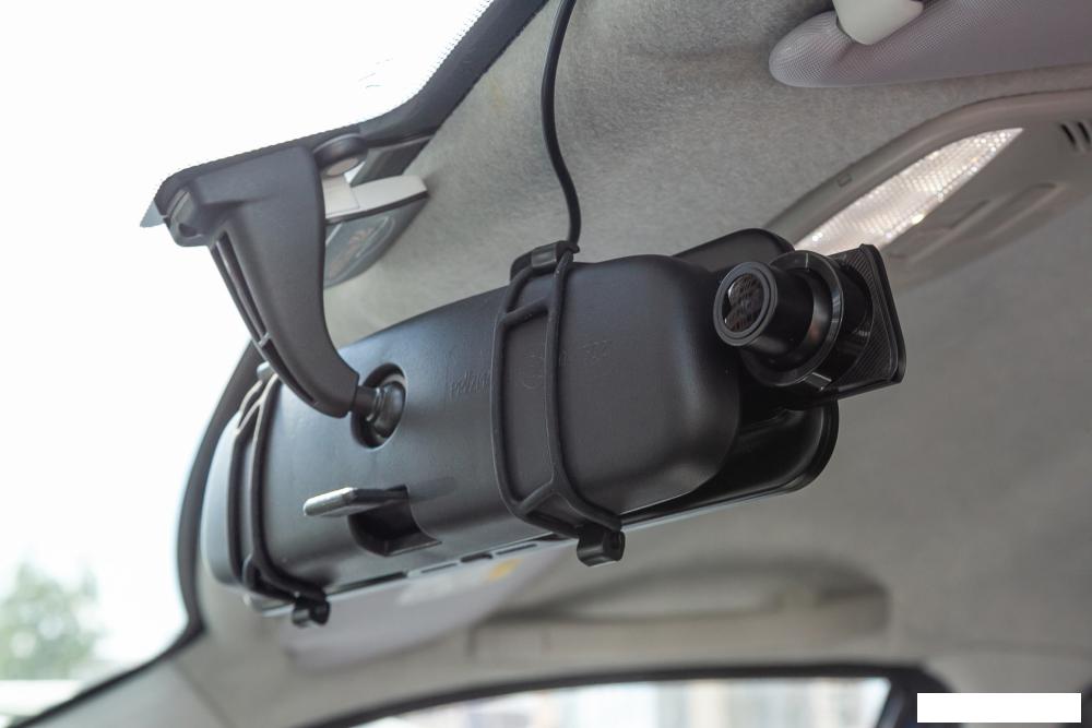 Видеорегистратор-зеркало TrendVision MR-810 GT