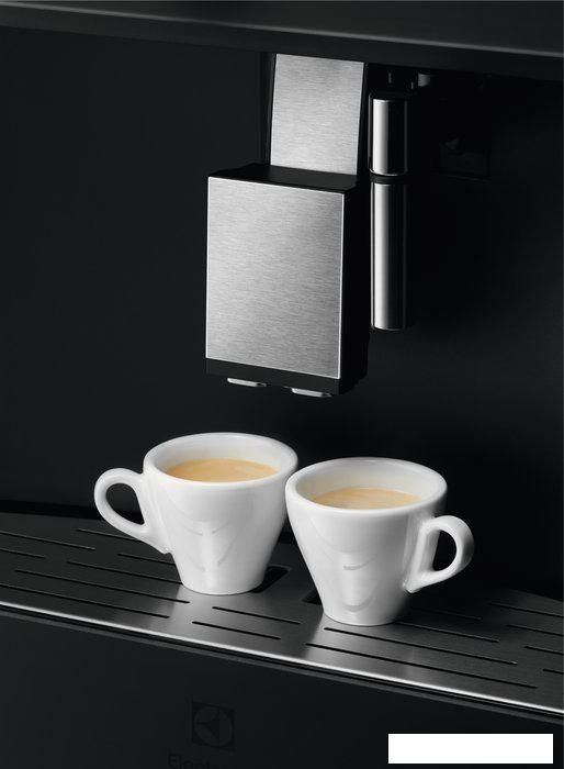 Кофемашина Electrolux EBC85H
