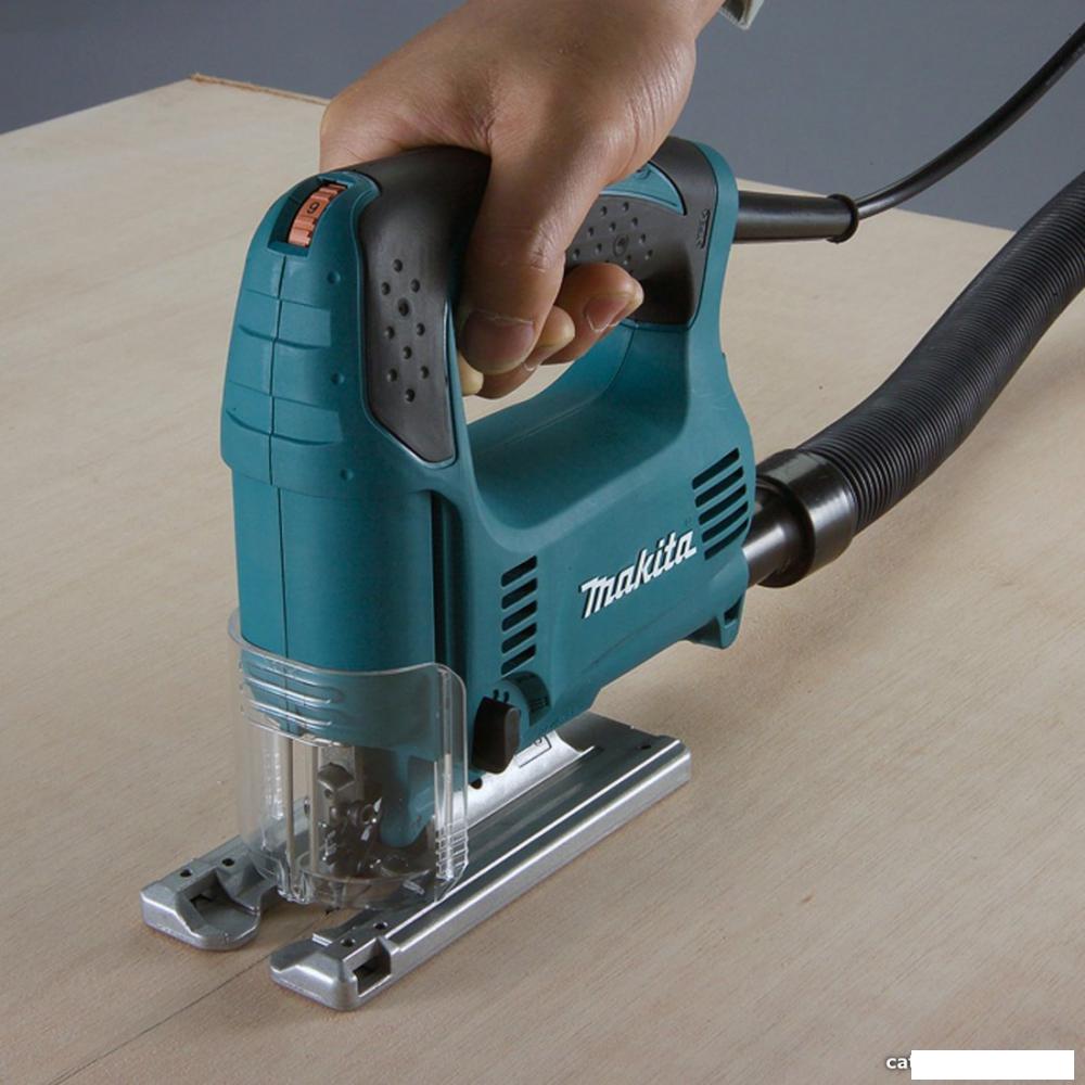 Электролобзик Makita 4329K