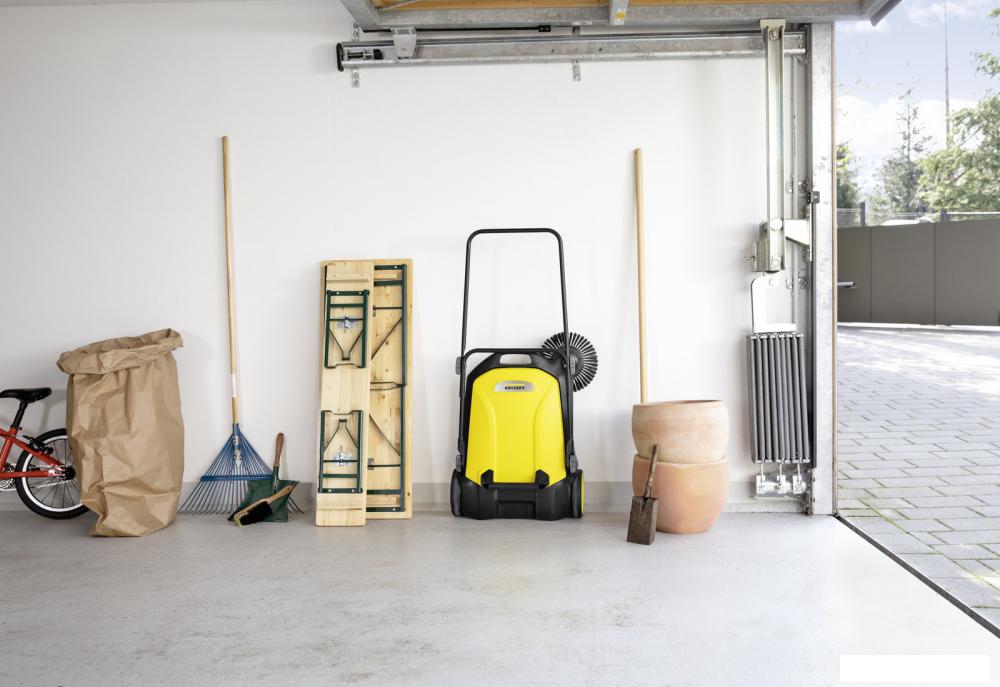 Подметальная машина Karcher Handkehrmaschine S4 1.766-320.0