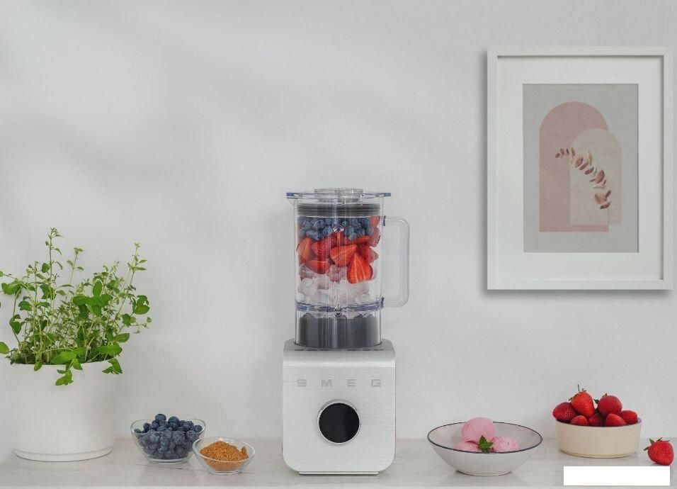 Стационарный блендер Smeg BLC02WHMEU