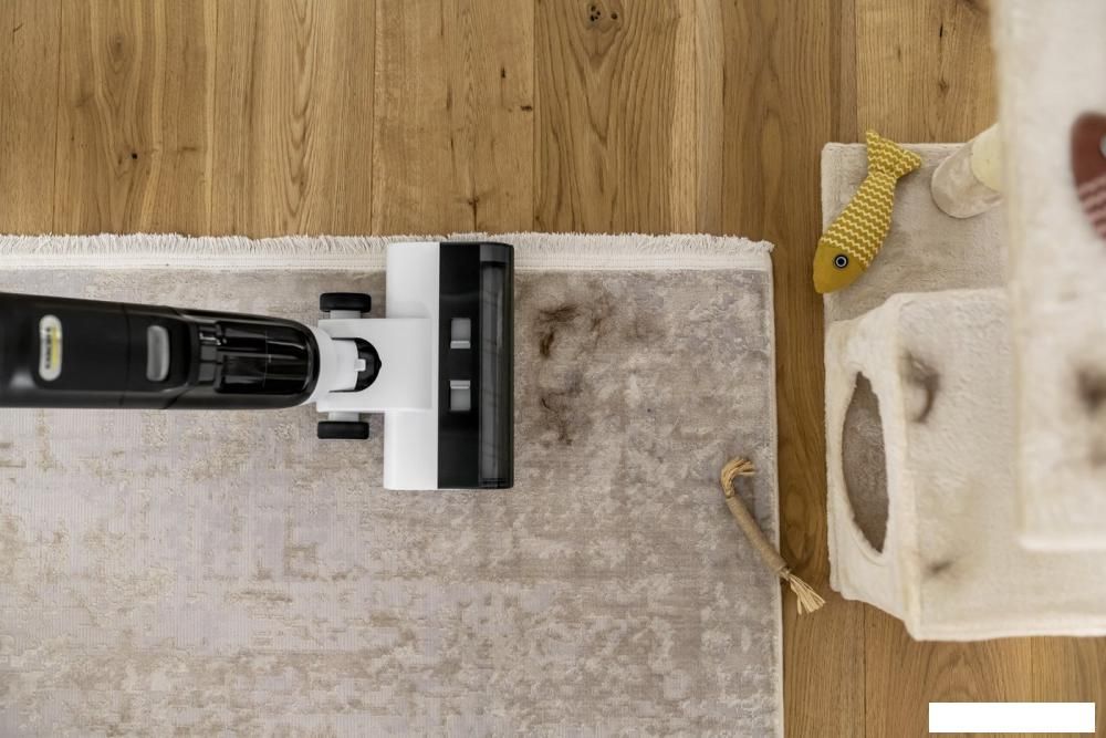 Вертикальный моющий пылесос Karcher FCV 3 1.056-122.0