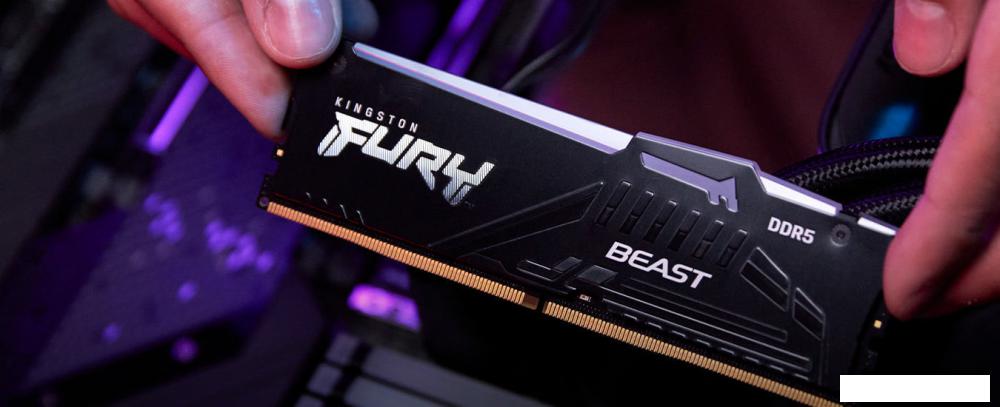 Оперативная память Kingston FURY Beast RGB 32ГБ DDR5 5600 МГц KF556C40BBA-32