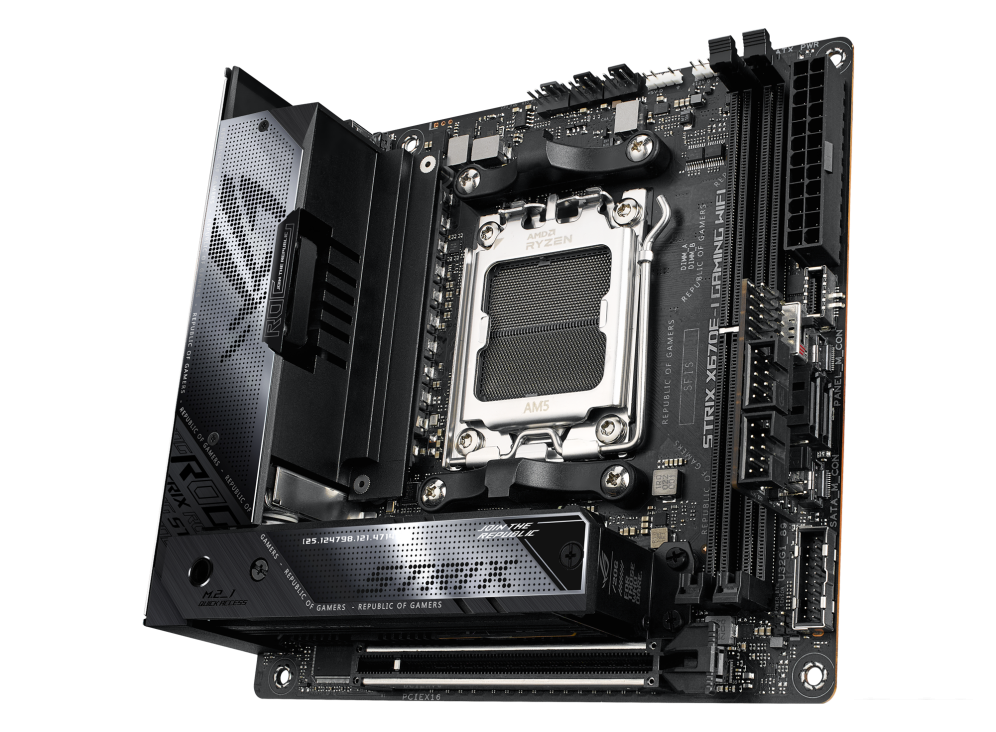 Материнская плата ASUS ROG Strix X670E-I Gaming WiFi