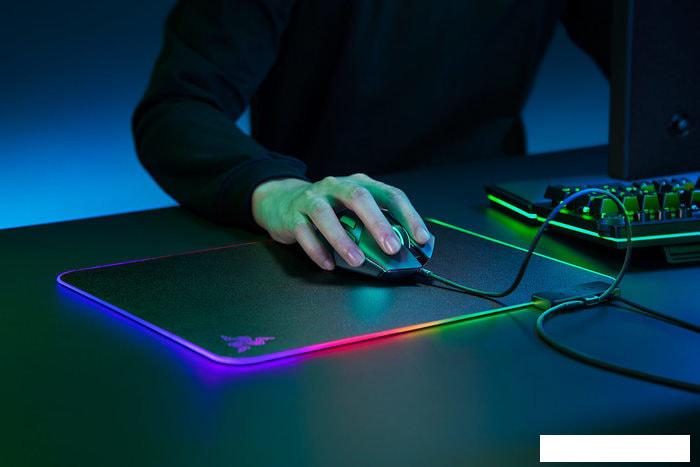 Коврик для мыши Razer Firefly V2