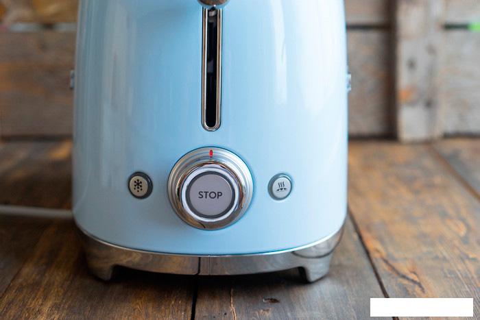 Тостер Smeg TSF01PGEU
