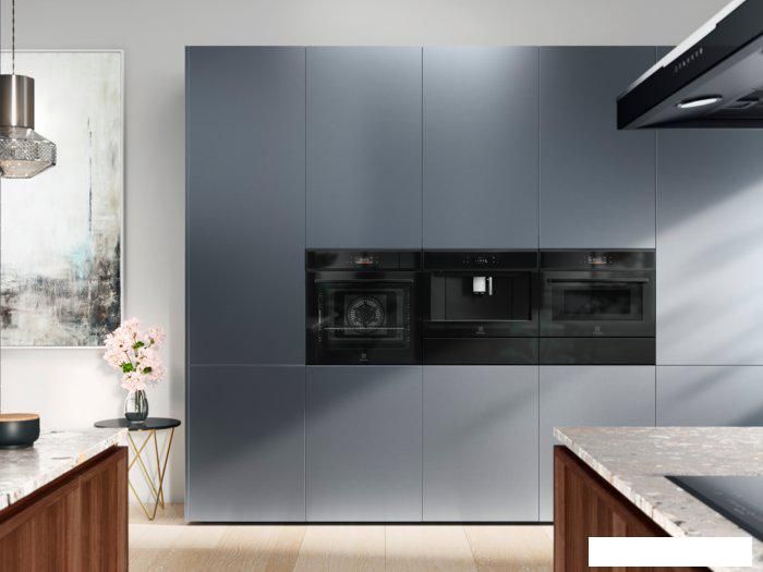 Кофемашина Electrolux EBC85H