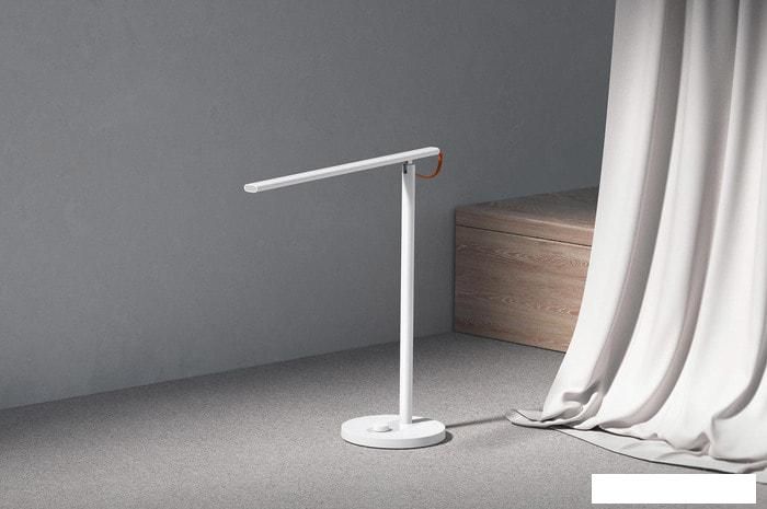 Настольная лампа Xiaomi Mi Smart LED Desk Lamp 1S MJTD01SYL (китайская версия)