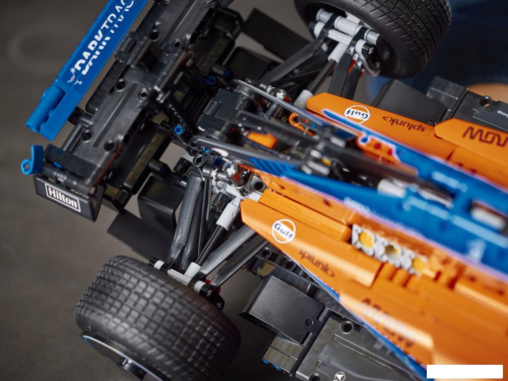 Конструктор LEGO Technic 42141 Гоночный автомобиль McLaren Formula 1
