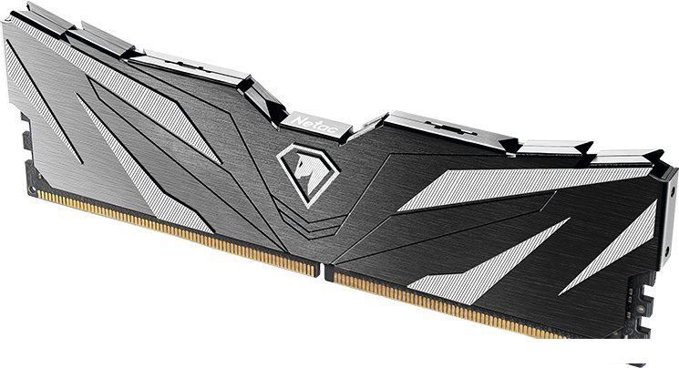 Оперативная память Netac Shadow II 16ГБ DDR5 6000 МГц NTSWD5P60SP-16K
