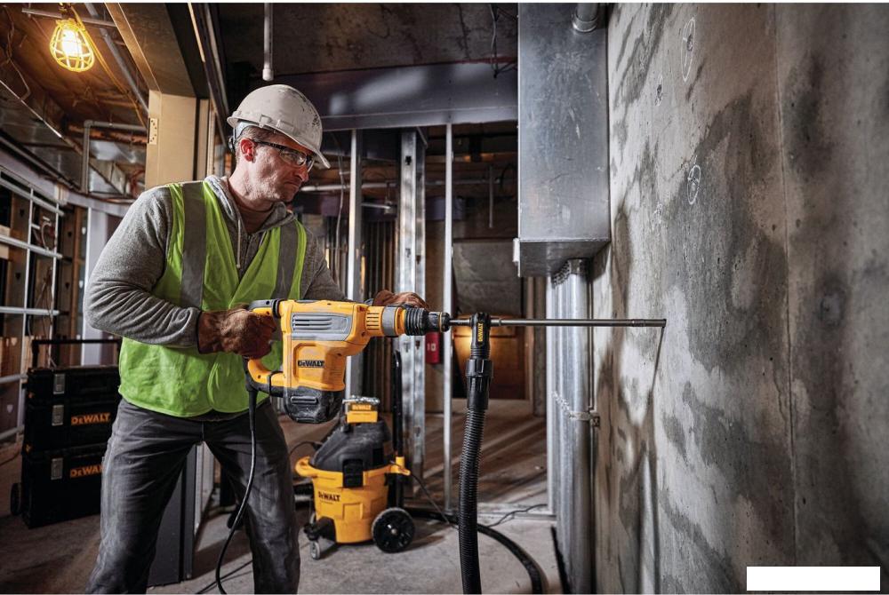 Перфоратор DeWalt D25614K