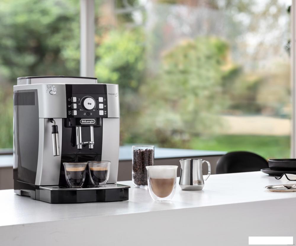 Кофемашина DeLonghi Magnifica S ECAM 21.117.SB