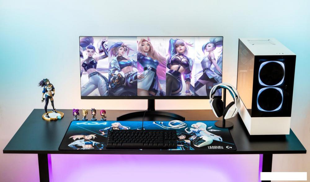Коврик для стола Logitech G840 K/DA League of Legends Edition