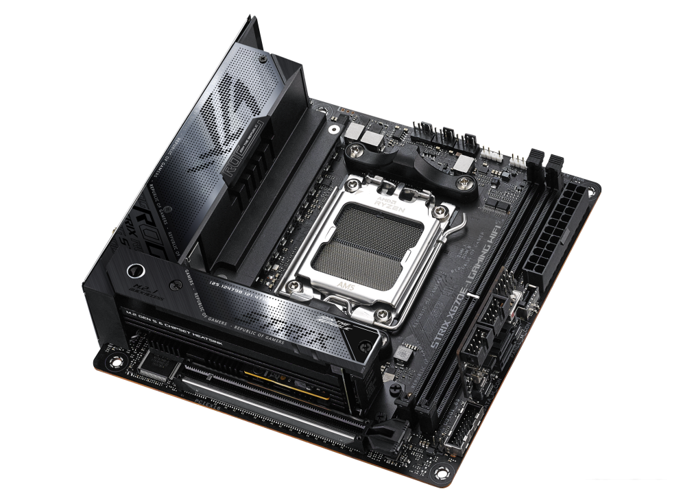 Материнская плата ASUS ROG Strix X670E-I Gaming WiFi