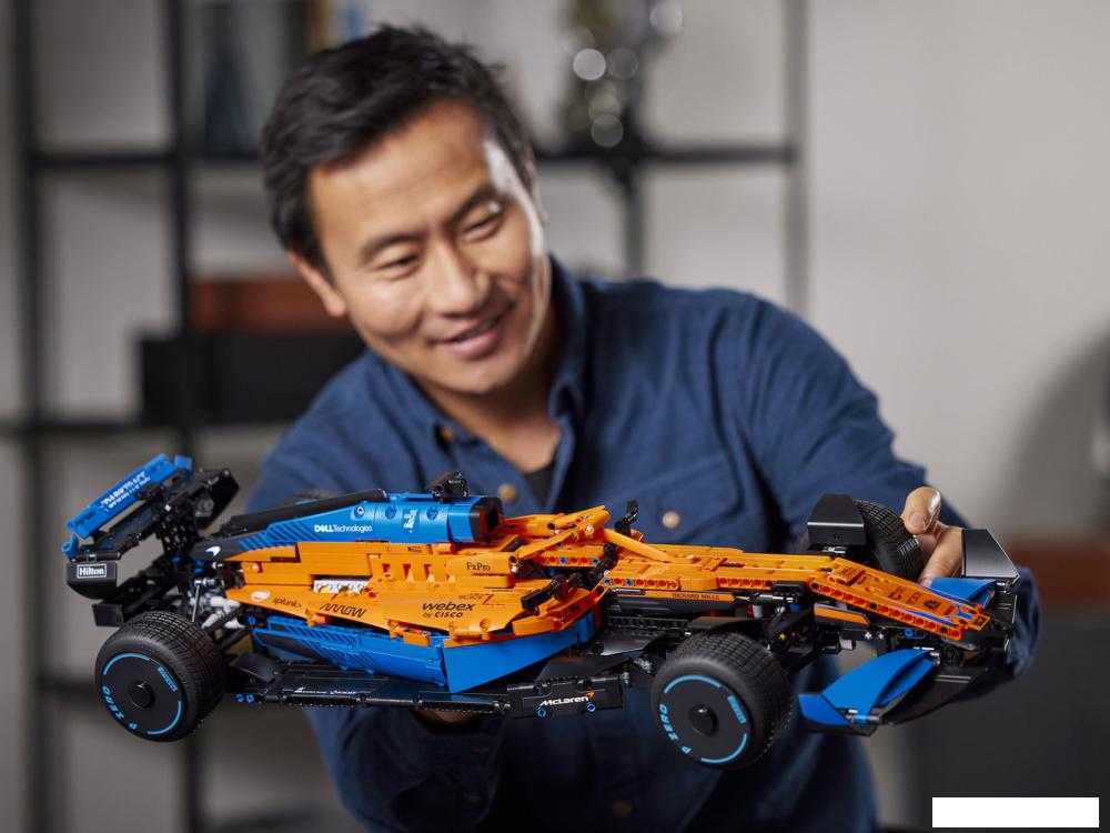 Конструктор LEGO Technic 42141 Гоночный автомобиль McLaren Formula 1