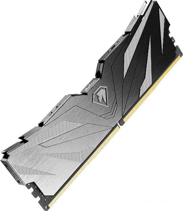 Оперативная память Netac Shadow II 16ГБ DDR5 6000 МГц NTSWD5P60SP-16K