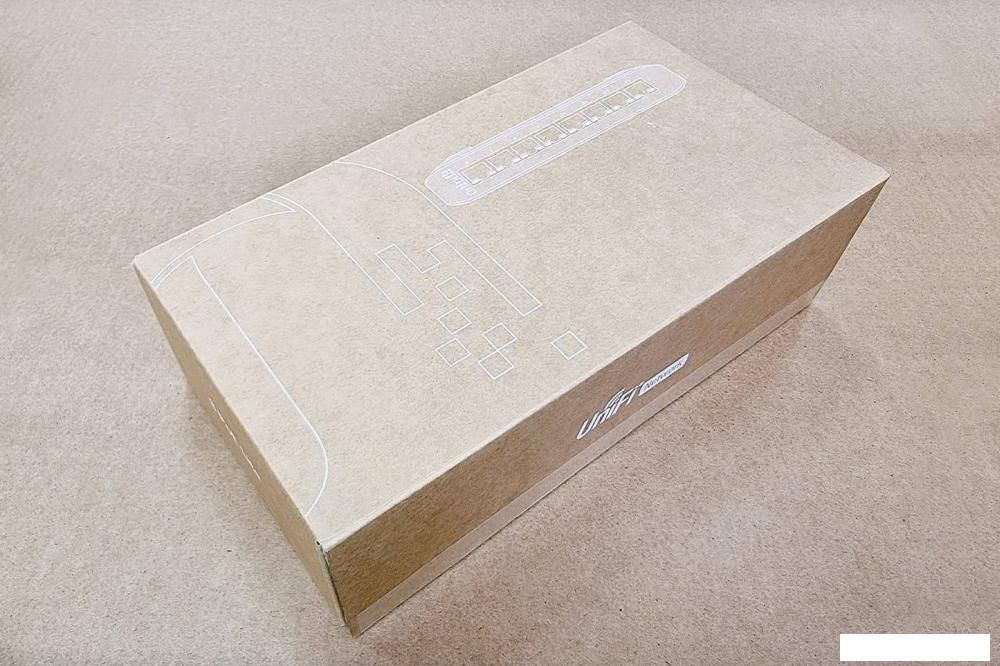Управляемый коммутатор 2-го уровня Ubiquiti UniFi Switch Lite 8 POE