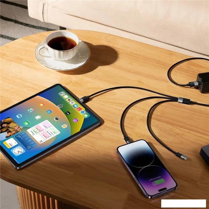 Кабель Baseus StarSpeed 1-for-3 Fast Charging Data Cable (1.2 м, черный)