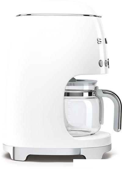 Капельная кофеварка Smeg DCF02WHEU