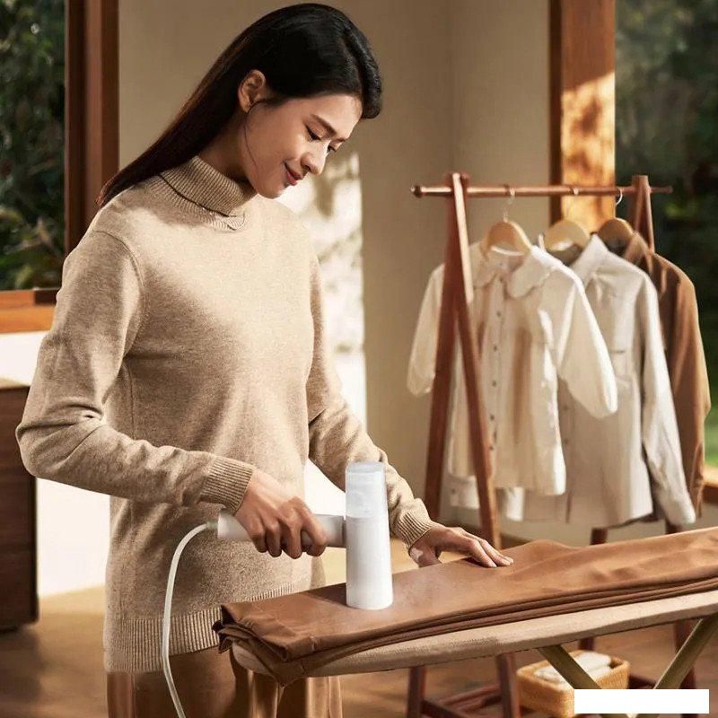 Отпариватель Xiaomi Handheld Garment Steamer MJGTJ02LF (евровилка)