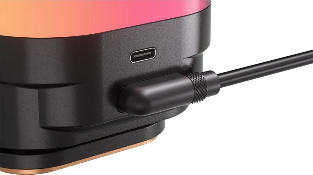 Система жидкостного охлаждения для процессора Corsair iCUE LINK TITAN 240 RX LCD CW-9061022-WW
