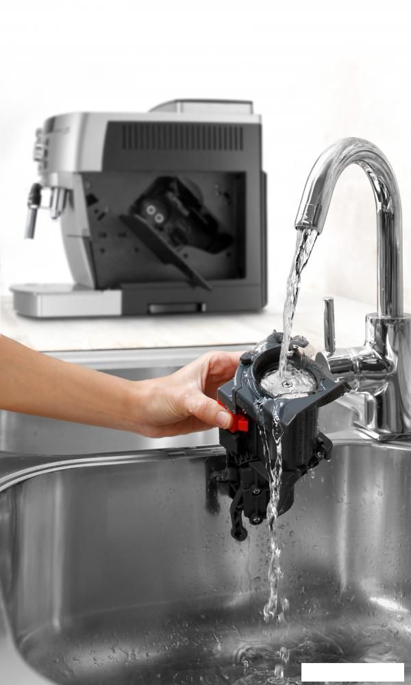 Кофемашина DeLonghi Magnifica S Smart ECAM 250.33.TB