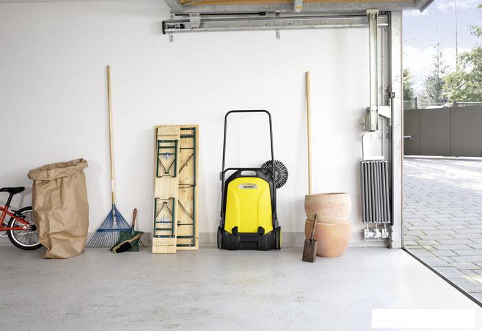 Подметальная машина Karcher Handkehrmaschine S4 1.766-320.0