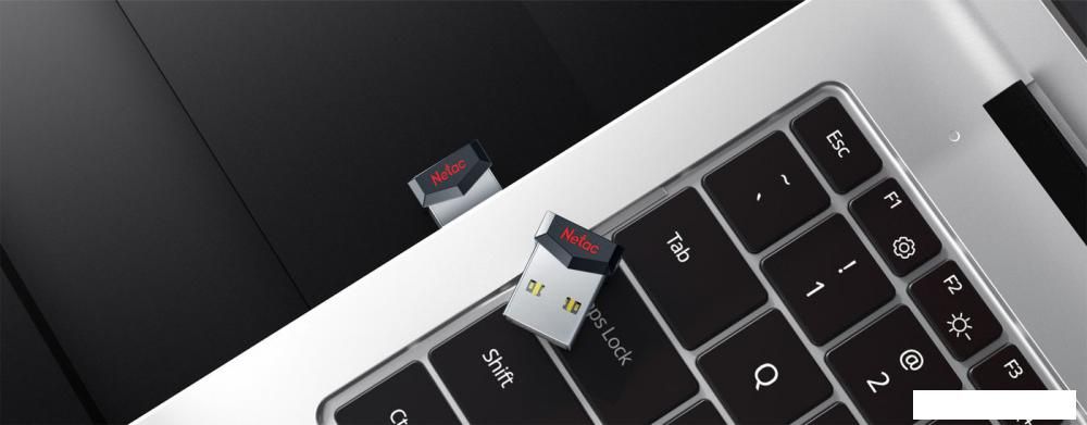 USB Flash Netac 32GB USB 2.0 FlashDrive Netac UM81 Ultra compact