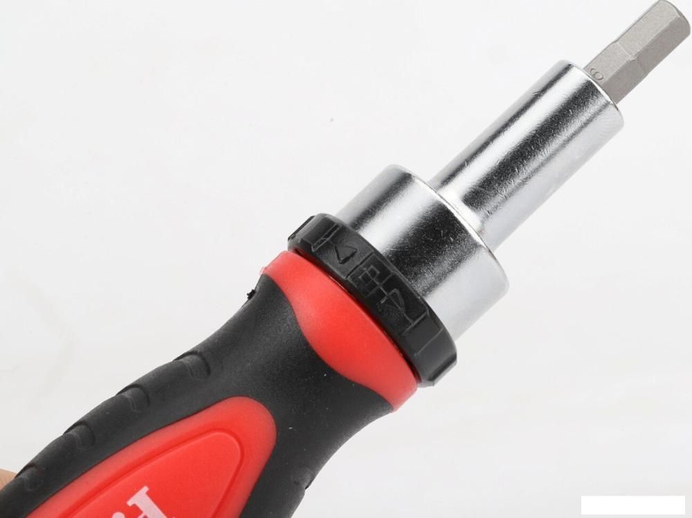Набор отвертка с битами и головками P.I.T. Advance HSDR04-0034 (34 предмета)