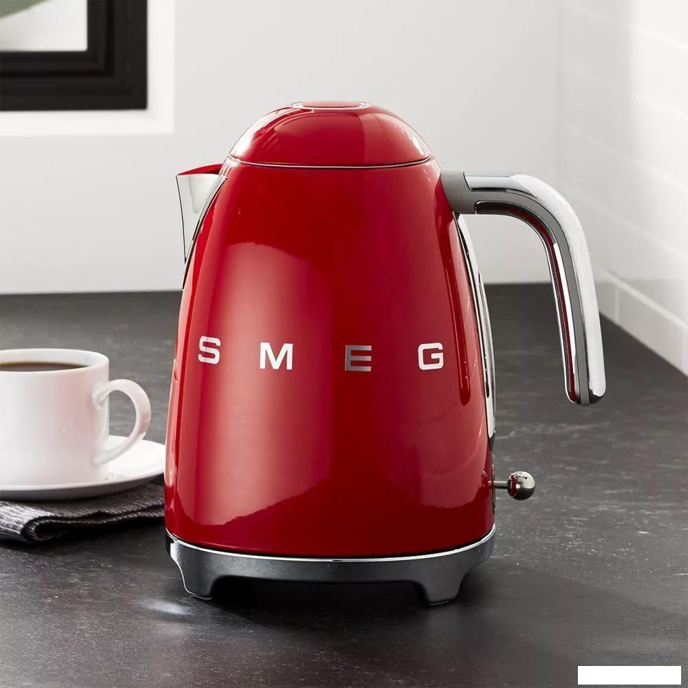 Электрический чайник Smeg KLF03RDEU