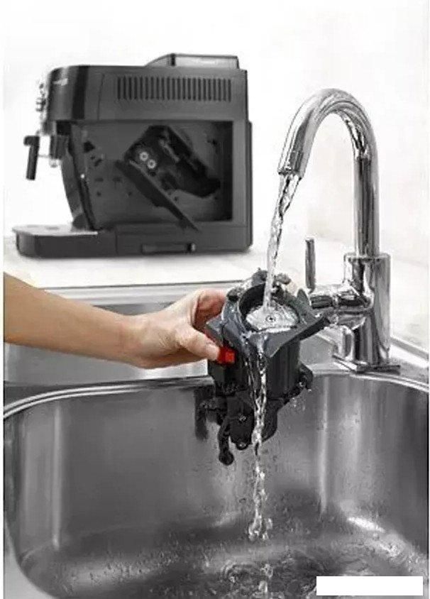 Кофемашина DeLonghi Magnifica S ECAM12.121.B