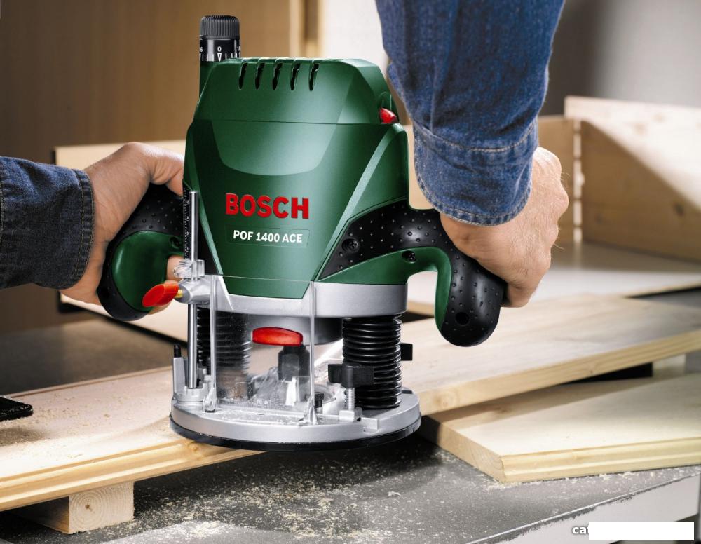 Вертикальный фрезер Bosch POF 1400 ACE (060326C820)