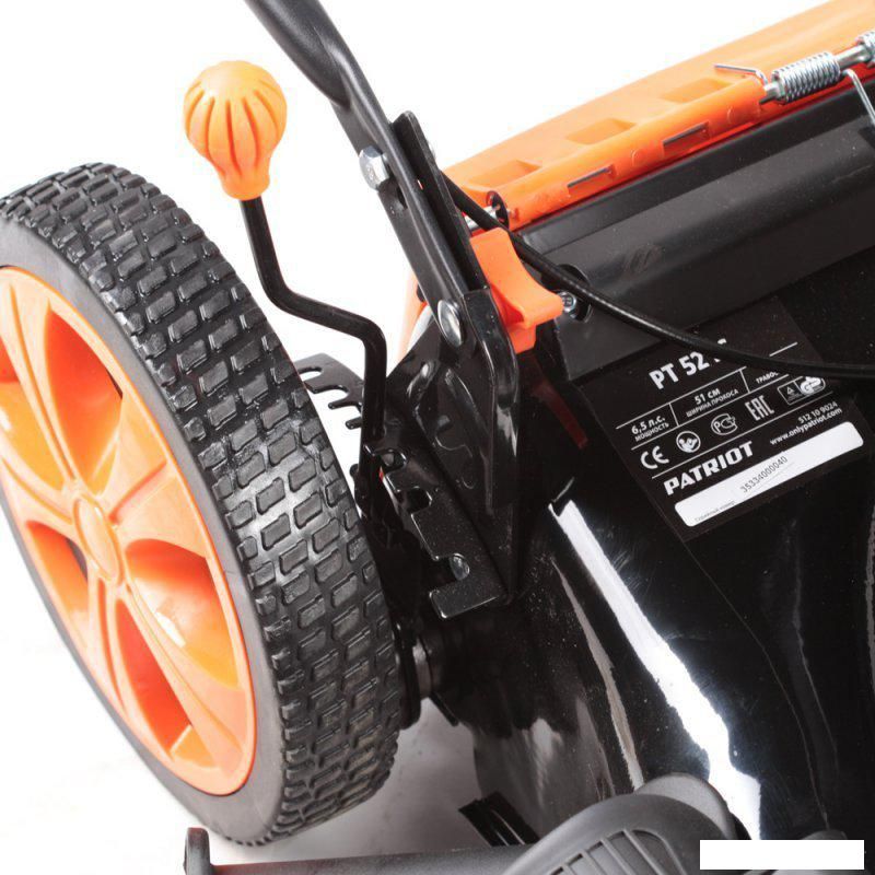 Газонокосилка Patriot PT 52 LS (512109024)