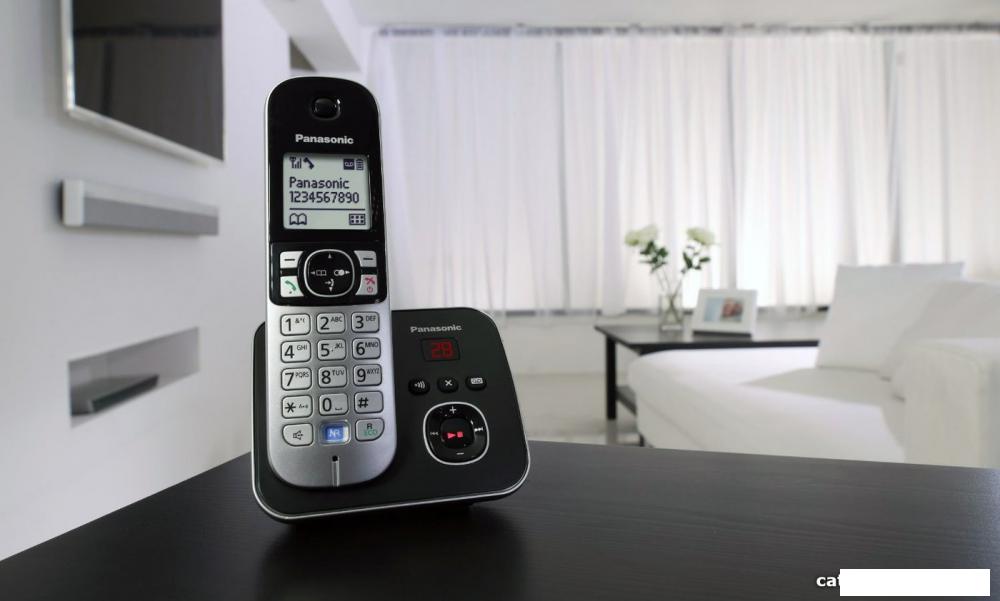Радиотелефон Panasonic KX-TG6821RUB
