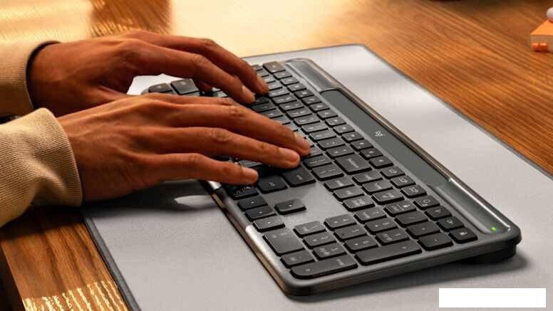 Клавиатура Logitech Signature Slim Solar+ K980 920-013755 (графитовый, нет кириллицы)