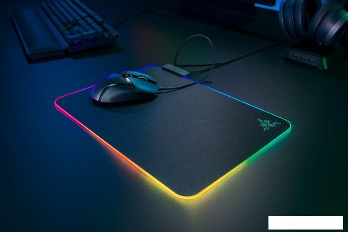 Коврик для мыши Razer Firefly V2