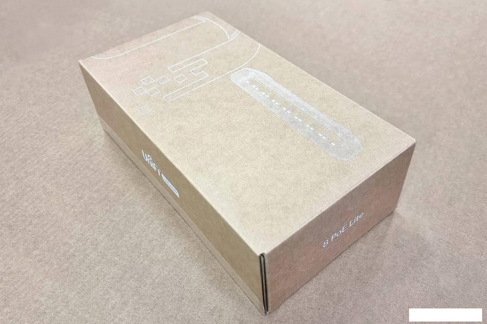 Управляемый коммутатор 2-го уровня Ubiquiti UniFi Switch Lite 8 POE
