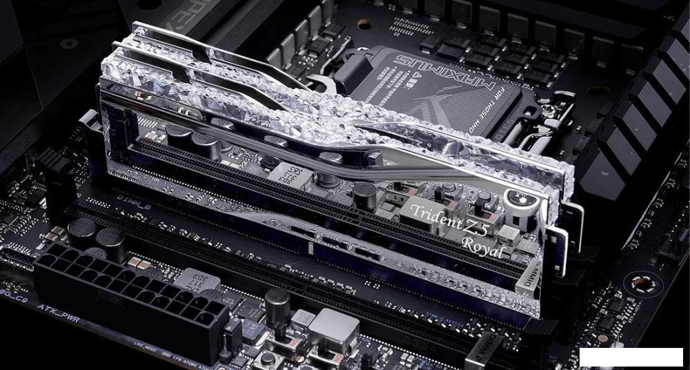 Оперативная память G.Skill Trident Z5 Royal 2x16ГБ DDR5 6400 МГц F5-6400J3039G16GX2-TR5S