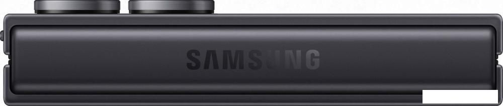 Телефон Samsung Galaxy Z Flip7 SM-F766B 12GB/256GB (черный)