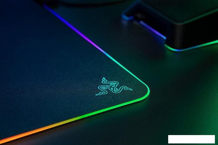 Коврик для мыши Razer Firefly V2