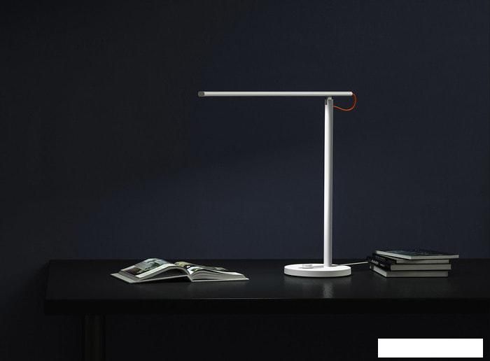Настольная лампа Xiaomi Mi Smart LED Desk Lamp 1S MJTD01SYL (китайская версия)