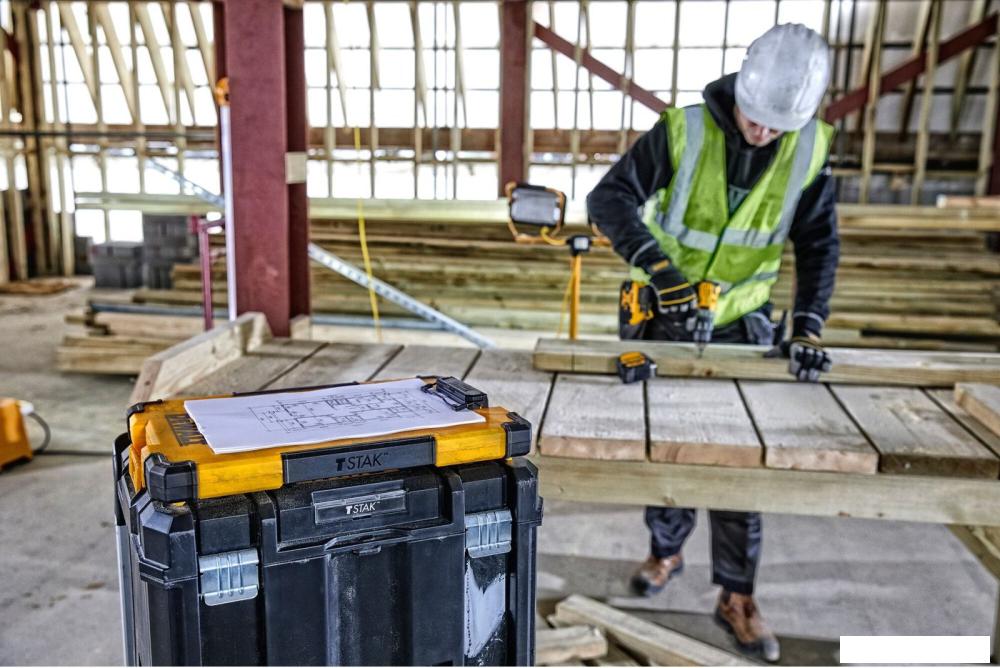 Планшет DeWalt DWST82732-1
